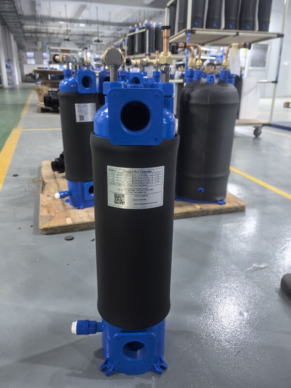 Verticale installatie Zoutwaterwarmtewisselaar MHTA-15 Eenheid voor effectieve koeling in mariene en industriële omgevingen