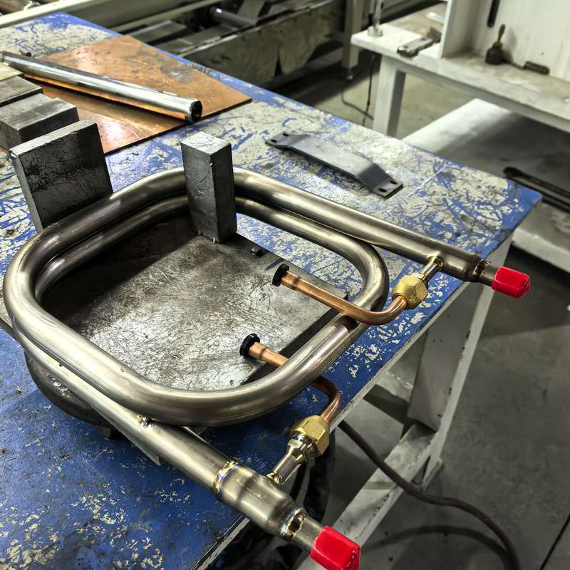 Tube In Tube-warmtewisselaar met 1,0 MPA maximale druk aan de waterzijde, Titanium TA1 Buitenste buis voor verticale of horizontale installatie